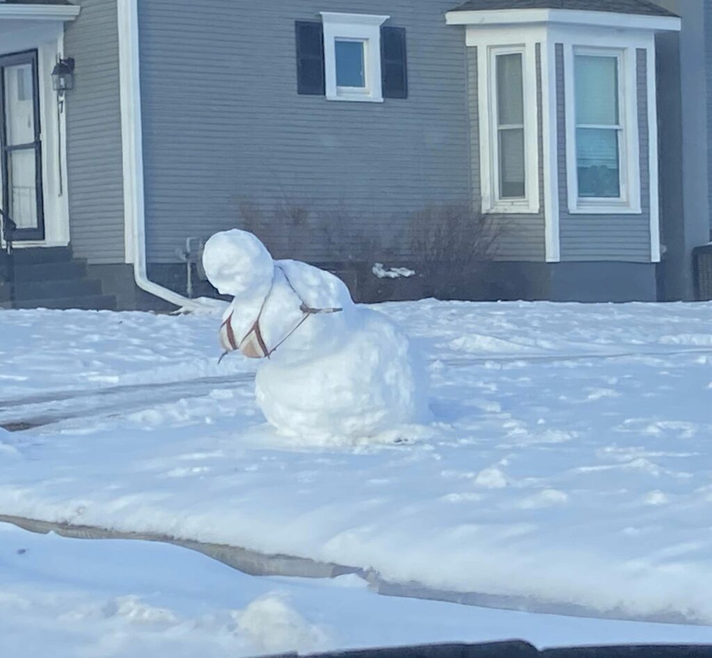 Funny Snow Woman Turns Heads with Her Winter &#8216;Bra-vado
